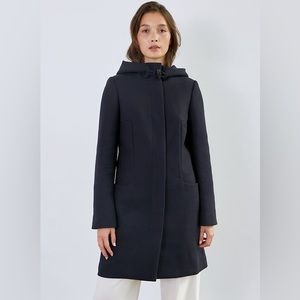 Aritzia Babaton Pearce wool coat, excellent condition